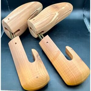Jos. A. Bank Shoe Trees Size XL Cedar Wood Slit-Toe One Pair